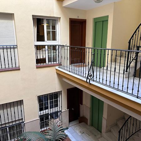 Urban Flat Junior Apartment Malaga Exterior photo