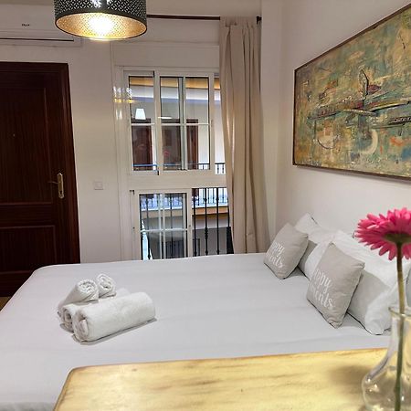 Urban Flat Junior Apartment Malaga Exterior photo