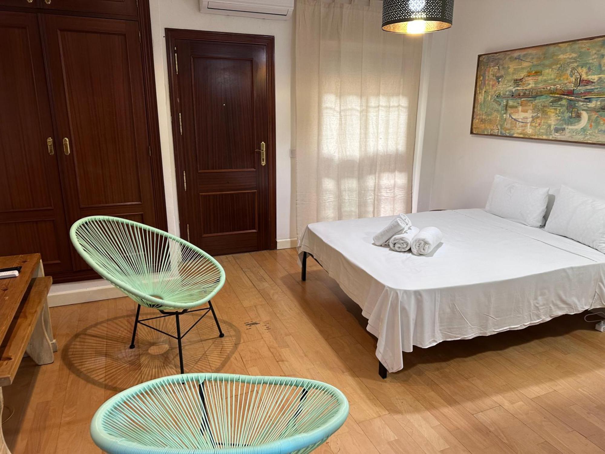 Urban Flat Junior Apartment Malaga Exterior photo